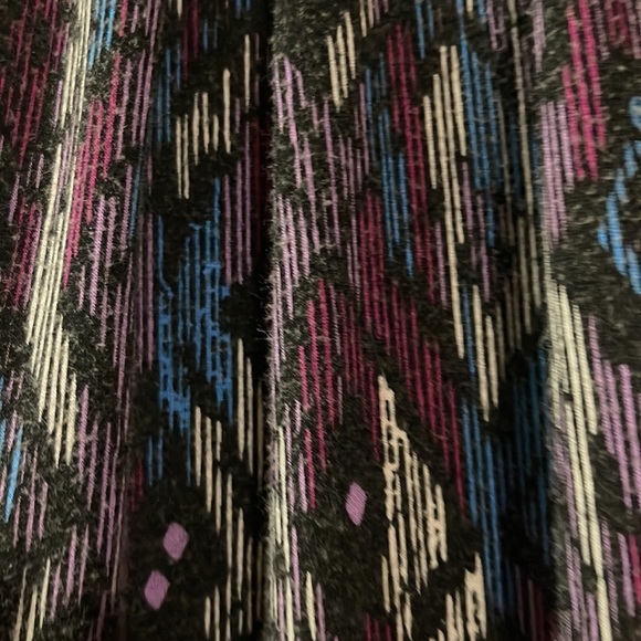 Top - Picture 5 of 5